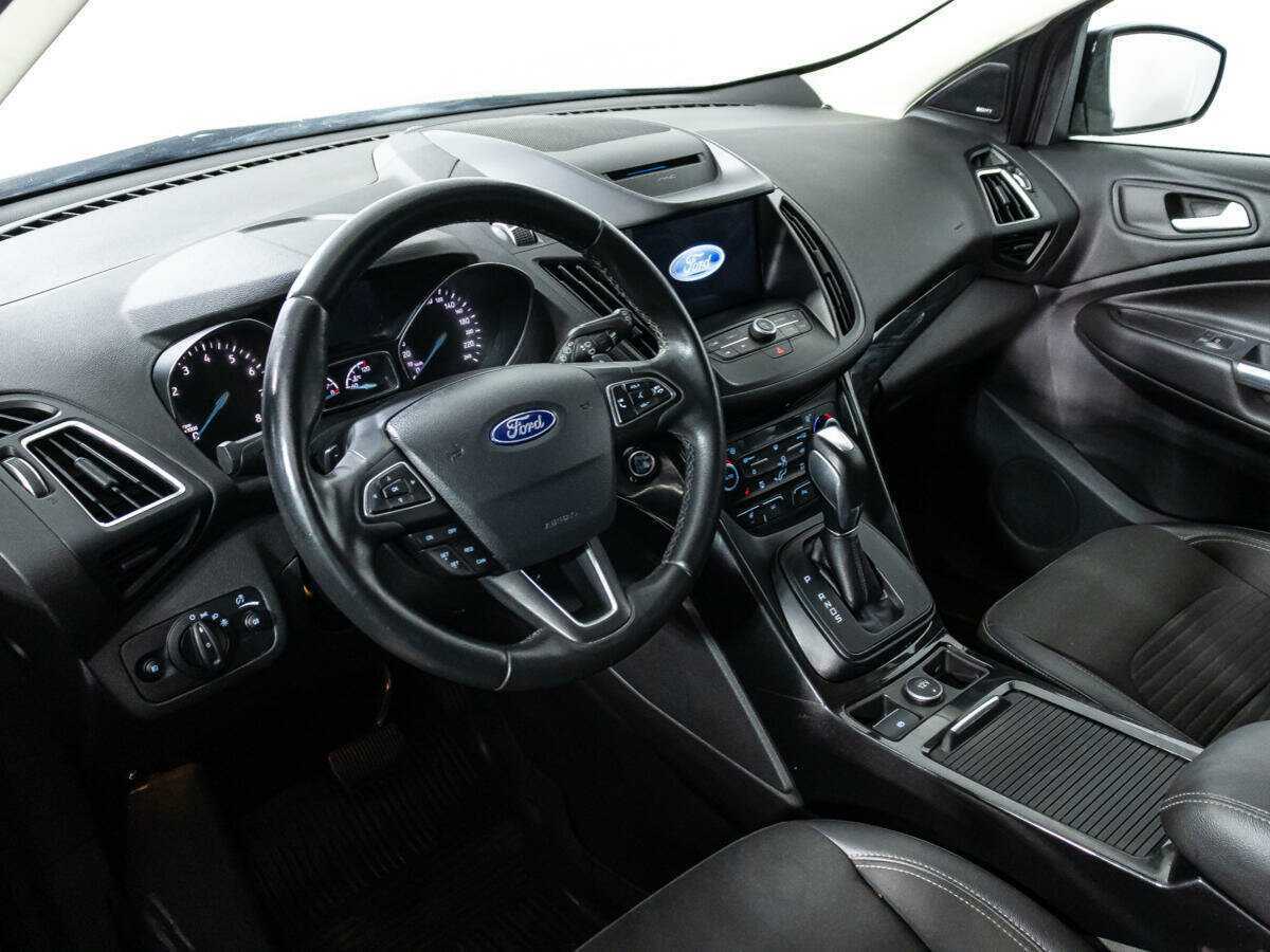 Ford Kuga с пробегом — 2017 год. Фото: #10