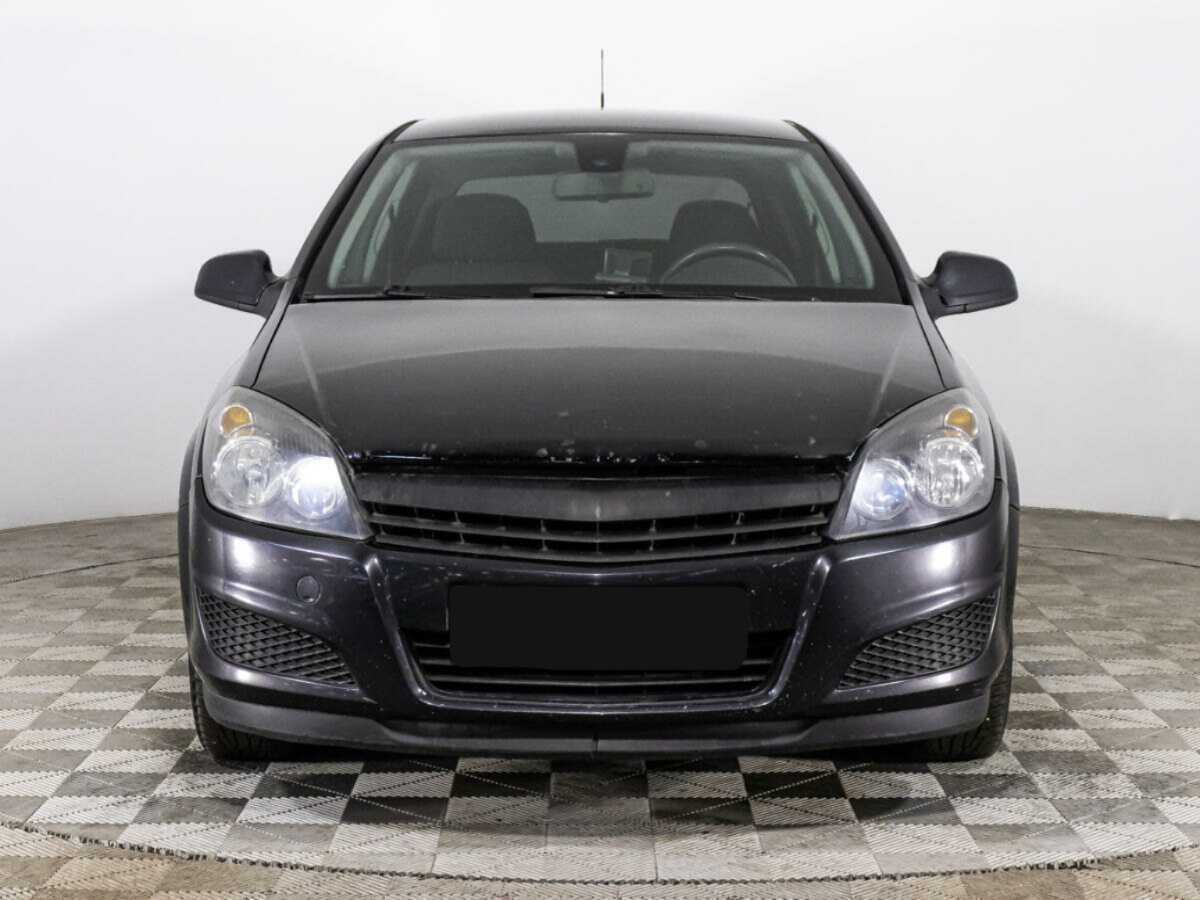 Opel Astra с пробегом — 2010 год. Фото: #1