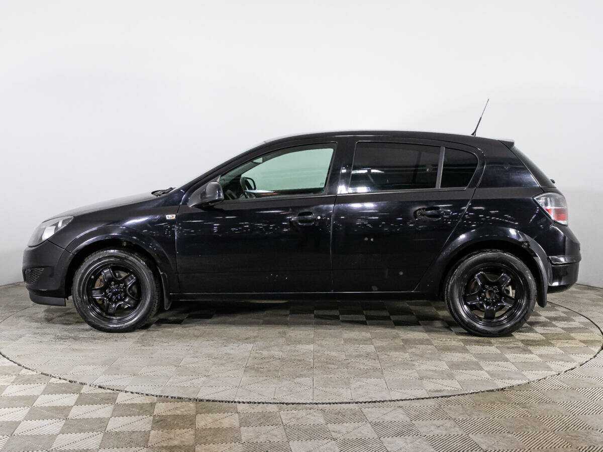 Opel Astra с пробегом — 2010 год. Фото: #7