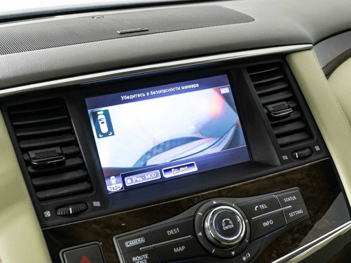 Infiniti QX80 с пробегом — 2014 год. Фото: #13