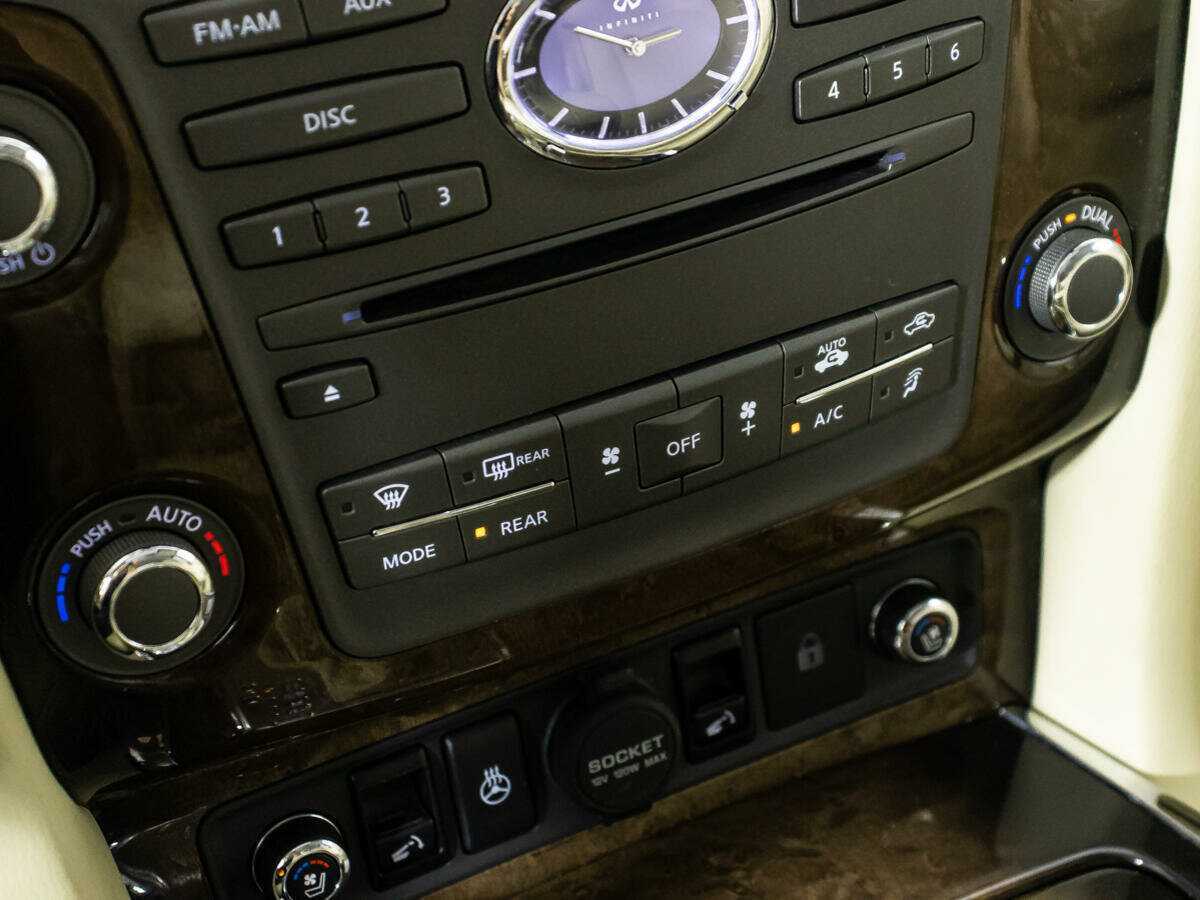 Infiniti QX80 с пробегом — 2014 год. Фото: #14