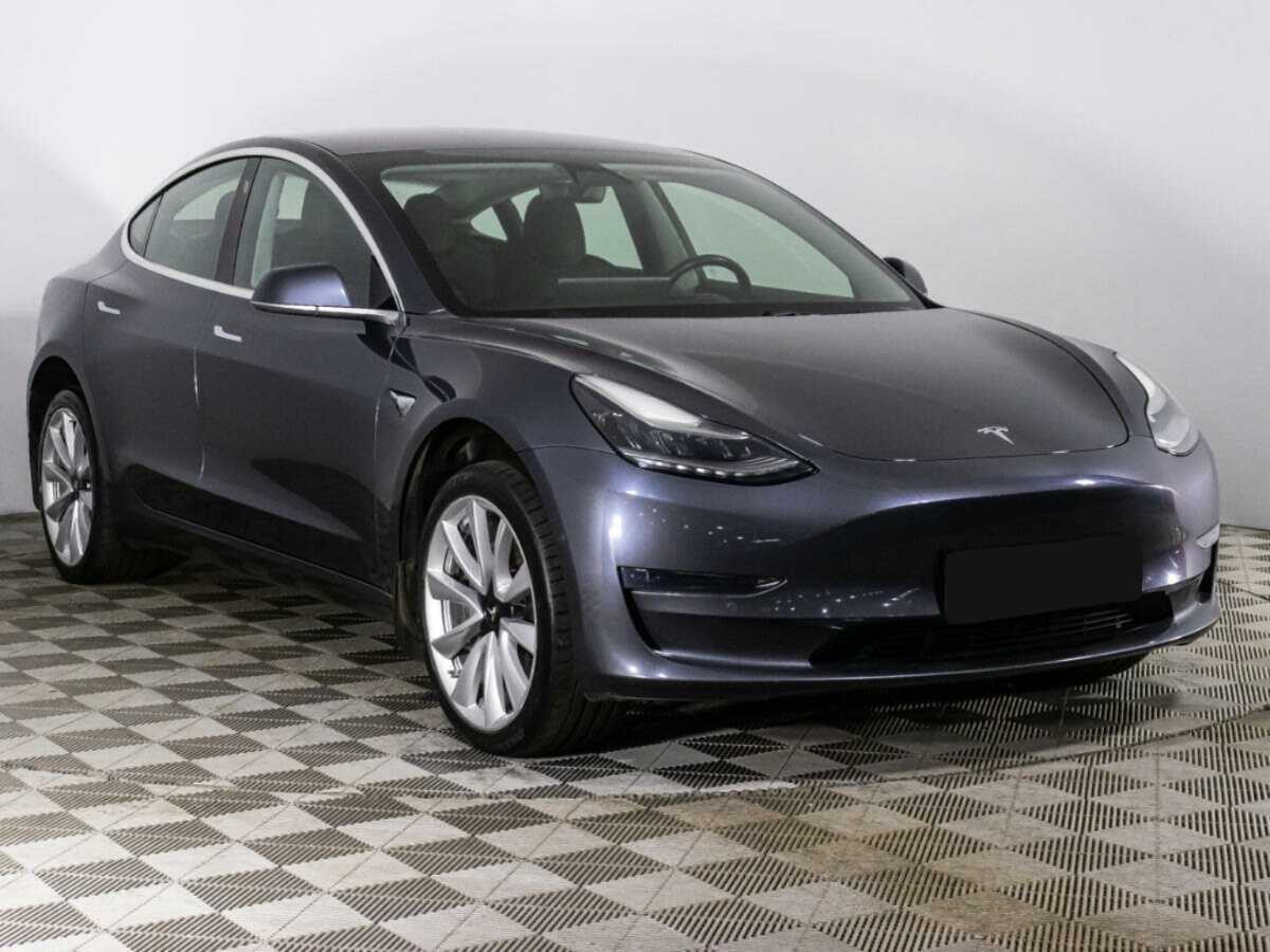 Tesla Model 3 с пробегом — 2019 год. Фото: #2