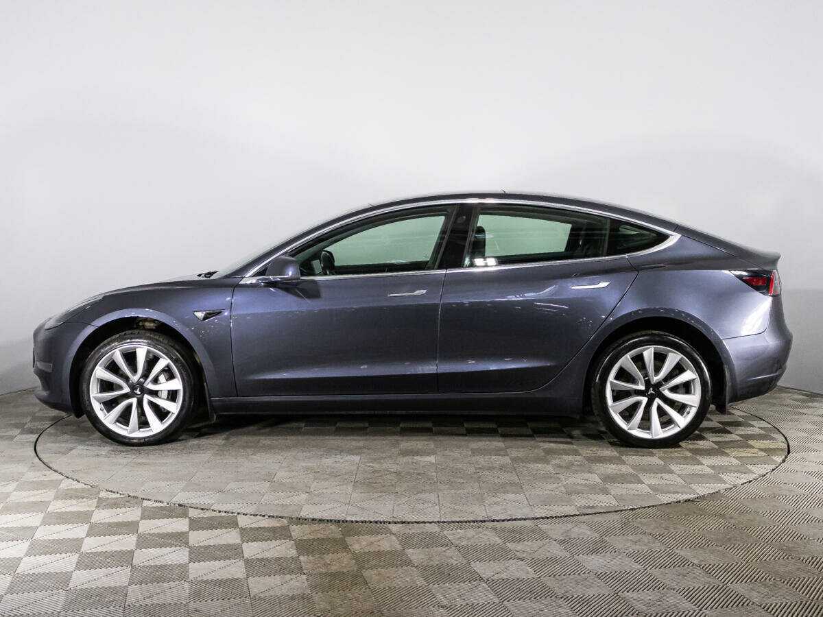 Tesla Model 3 с пробегом — 2019 год. Фото: #7