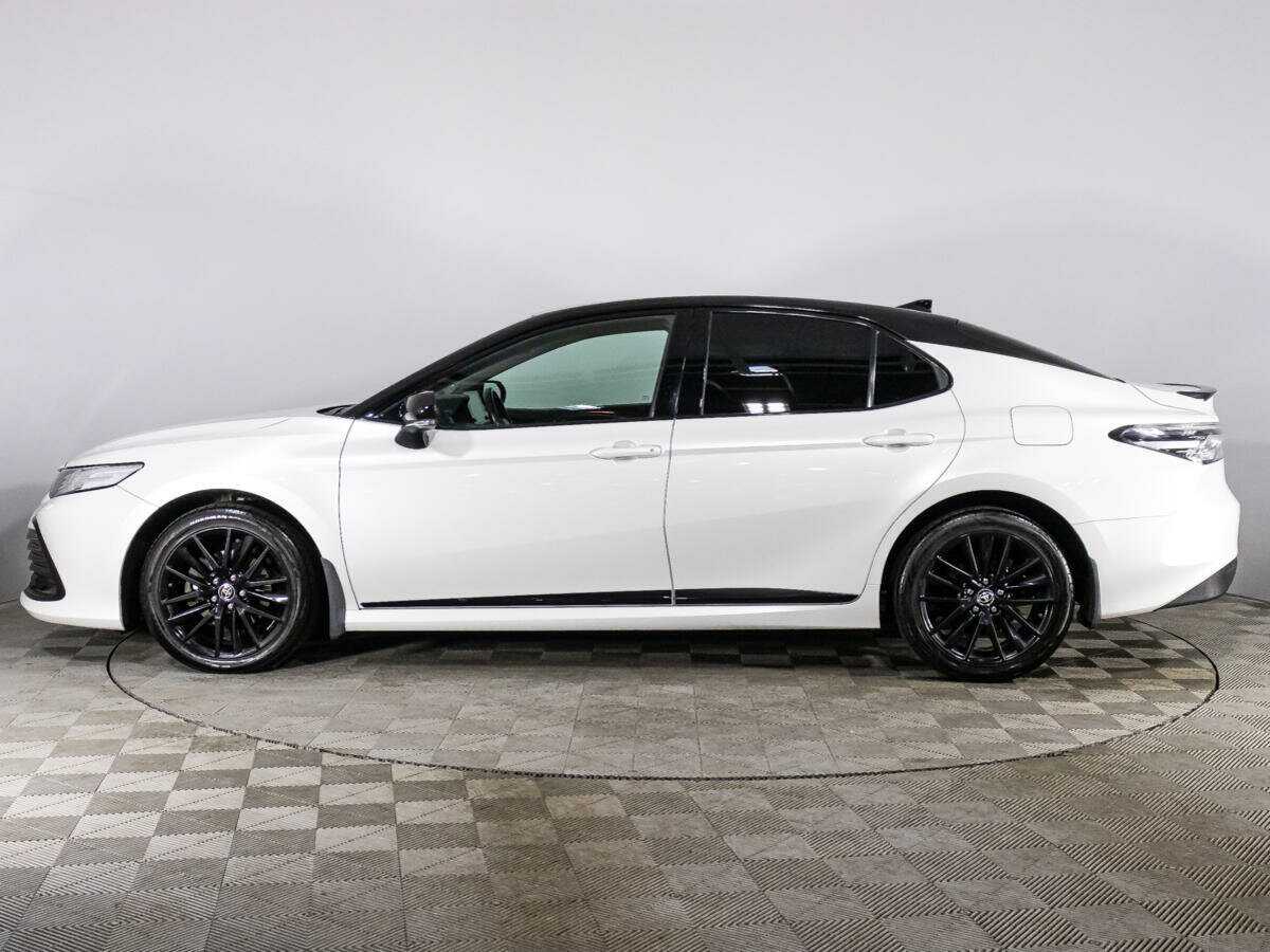Toyota Camry с пробегом — 2021 год. Фото: #7