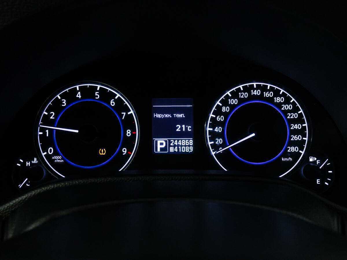 Infiniti G с пробегом — 2012 год. Фото: #11