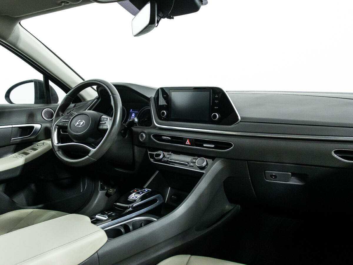 Hyundai Sonata с пробегом — 2020 год. Фото: #8