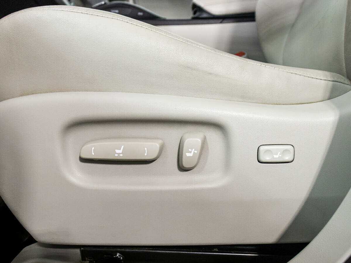 Lexus RX с пробегом — 2009 год. Фото: #25