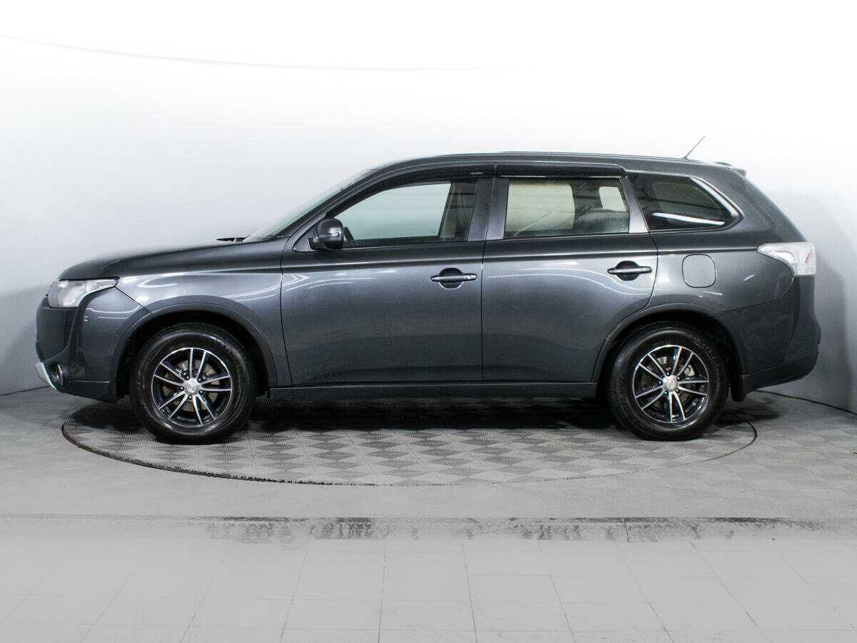 Mitsubishi Outlander с пробегом — 2014 год. Фото: #7