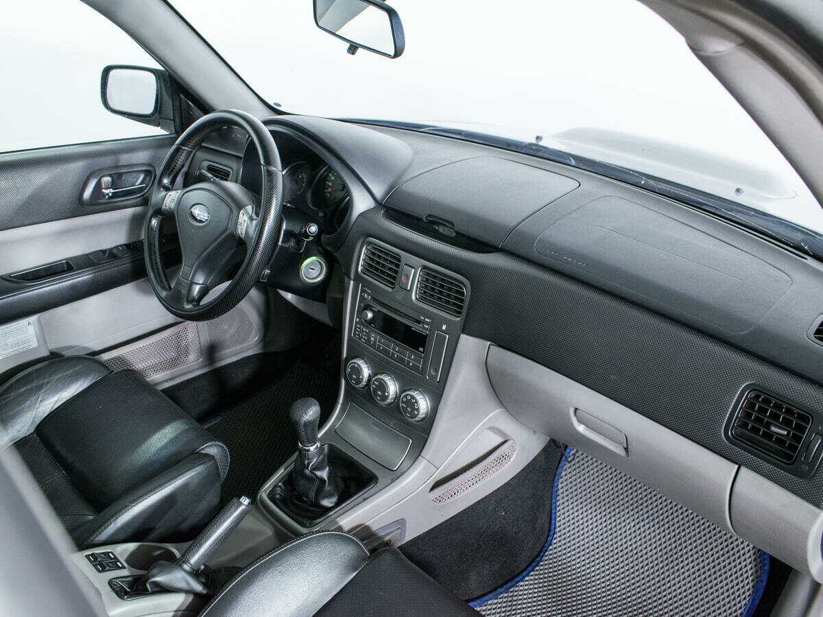 Subaru Forester с пробегом — 2004 год. Фото: #8