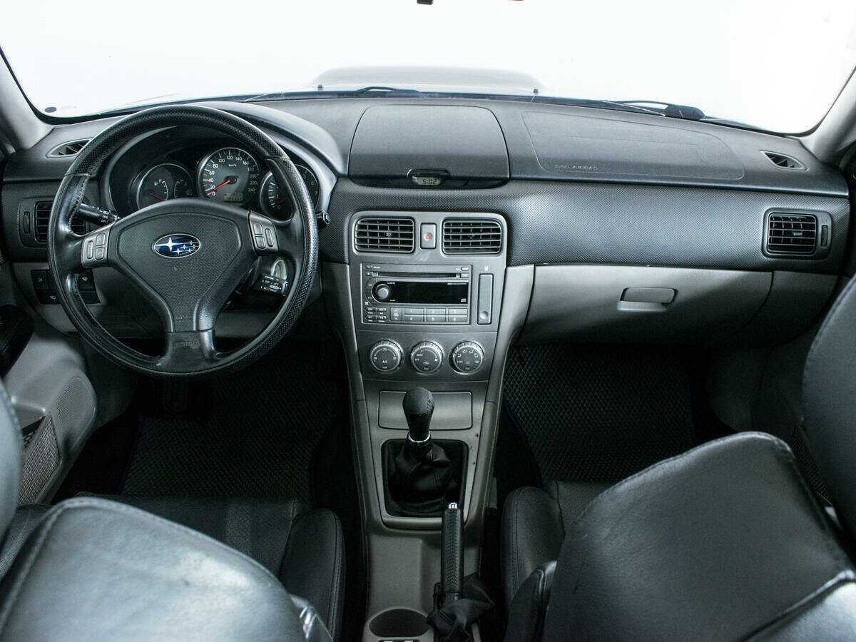 Subaru Forester с пробегом — 2004 год. Фото: #11