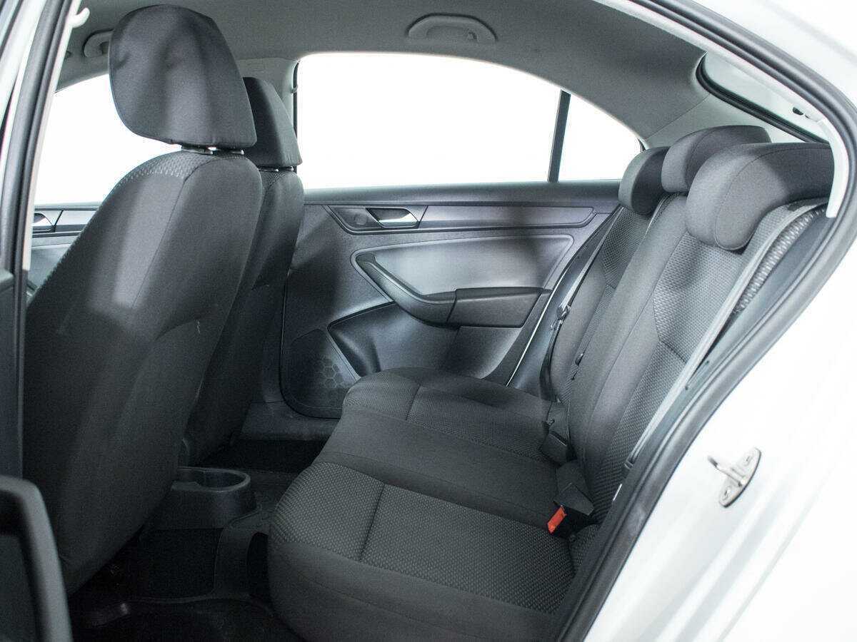 Volkswagen Polo с пробегом — 2020 год. Фото: #9