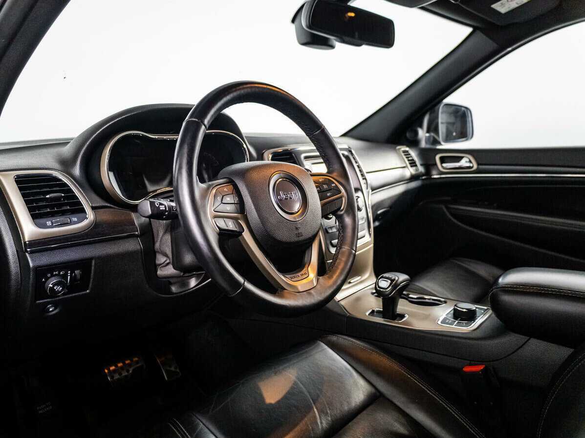 Jeep Grand Cherokee с пробегом — 2013 год. Фото: #10