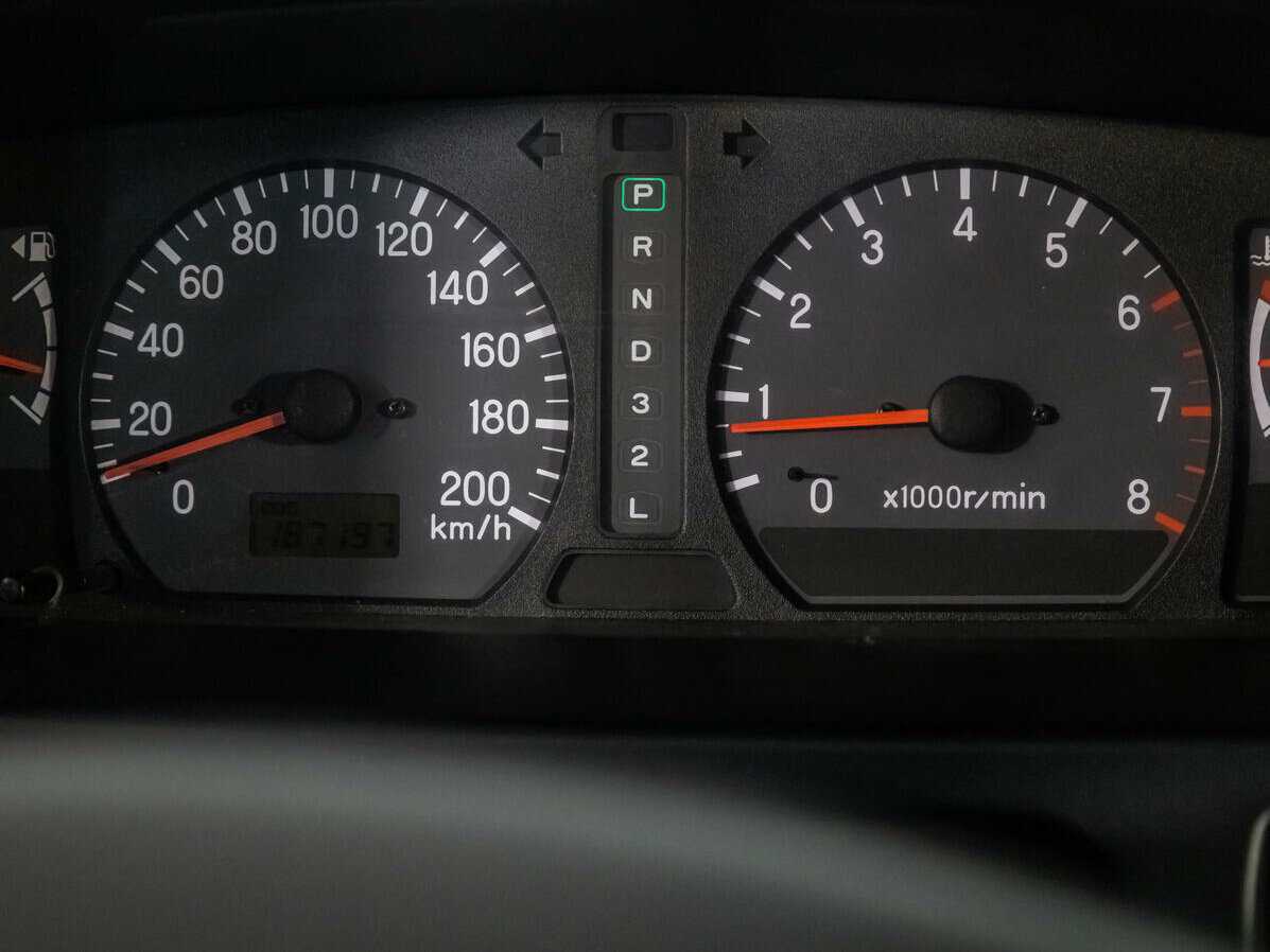 Mitsubishi Pajero Sport с пробегом — 2008 год. Фото: #10