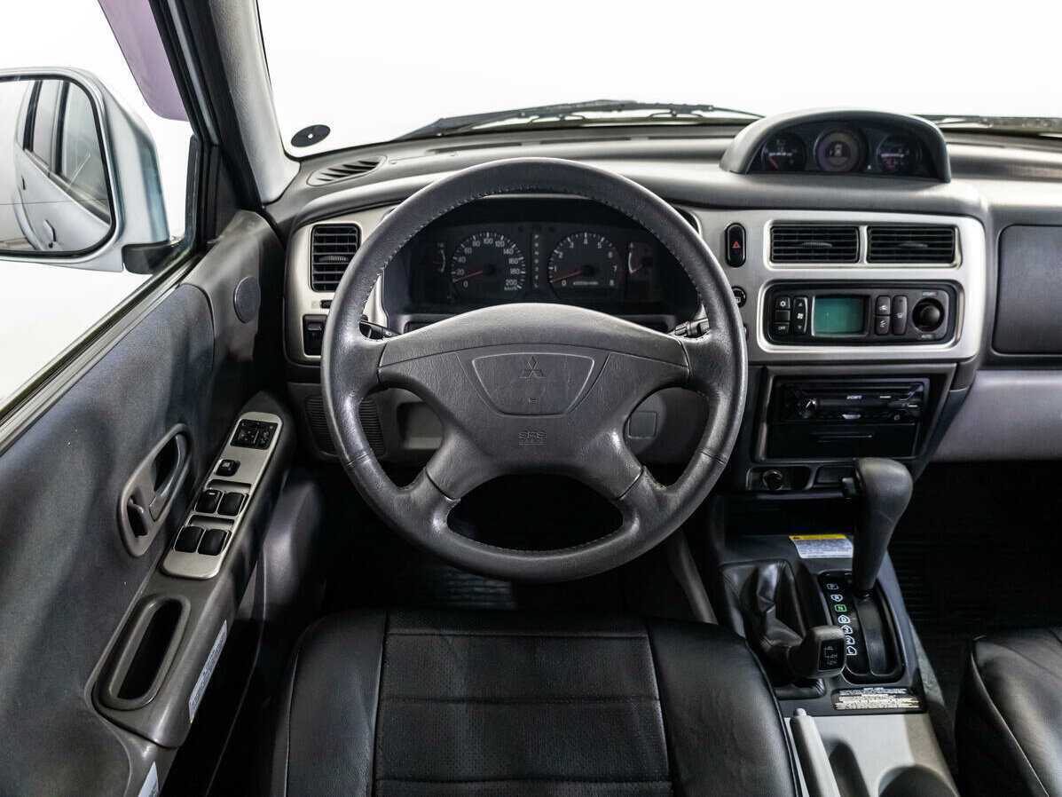 Mitsubishi Pajero Sport с пробегом — 2008 год. Фото: #13