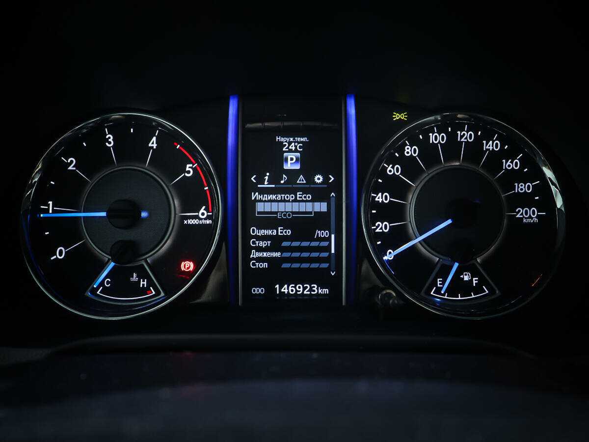 Toyota Fortuner с пробегом — 2018 год. Фото: #11