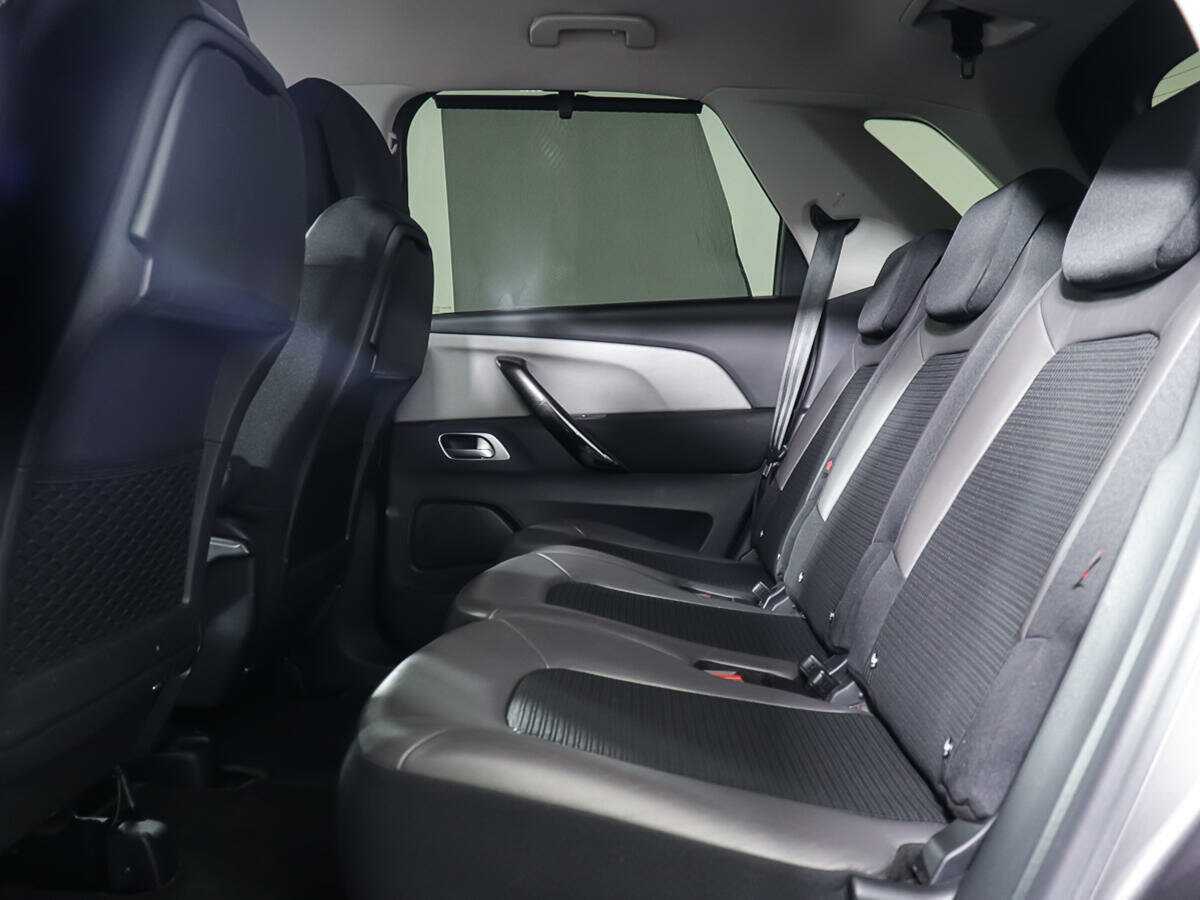 Citroen C4 Picasso с пробегом — 2017 год. Фото: #8