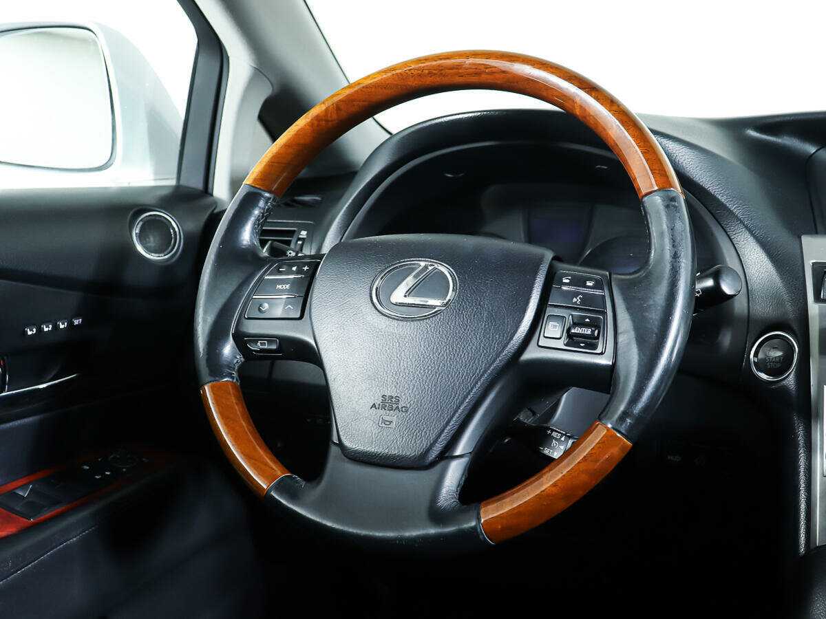 Lexus RX с пробегом — 2010 год. Фото: #12