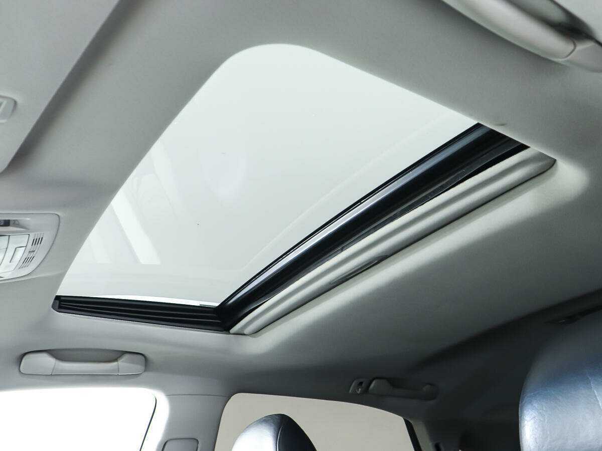 Lexus RX с пробегом — 2010 год. Фото: #19