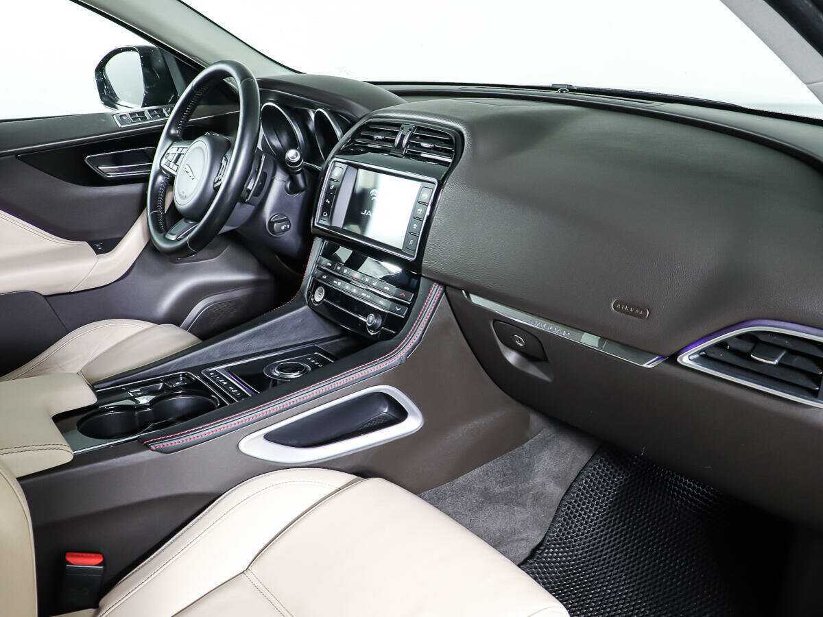 Jaguar F-Pace с пробегом — 2017 год. Фото: #7