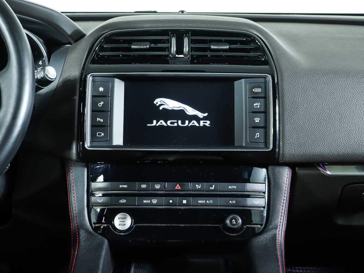 Jaguar F-Pace с пробегом — 2017 год. Фото: #10