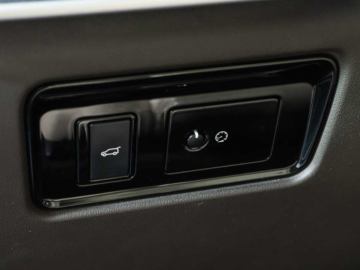 Jaguar F-Pace с пробегом — 2017 год. Фото: #14