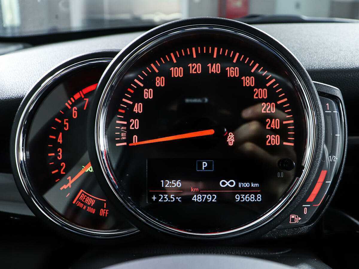 Mini Hatch с пробегом — 2021 год. Фото: #12