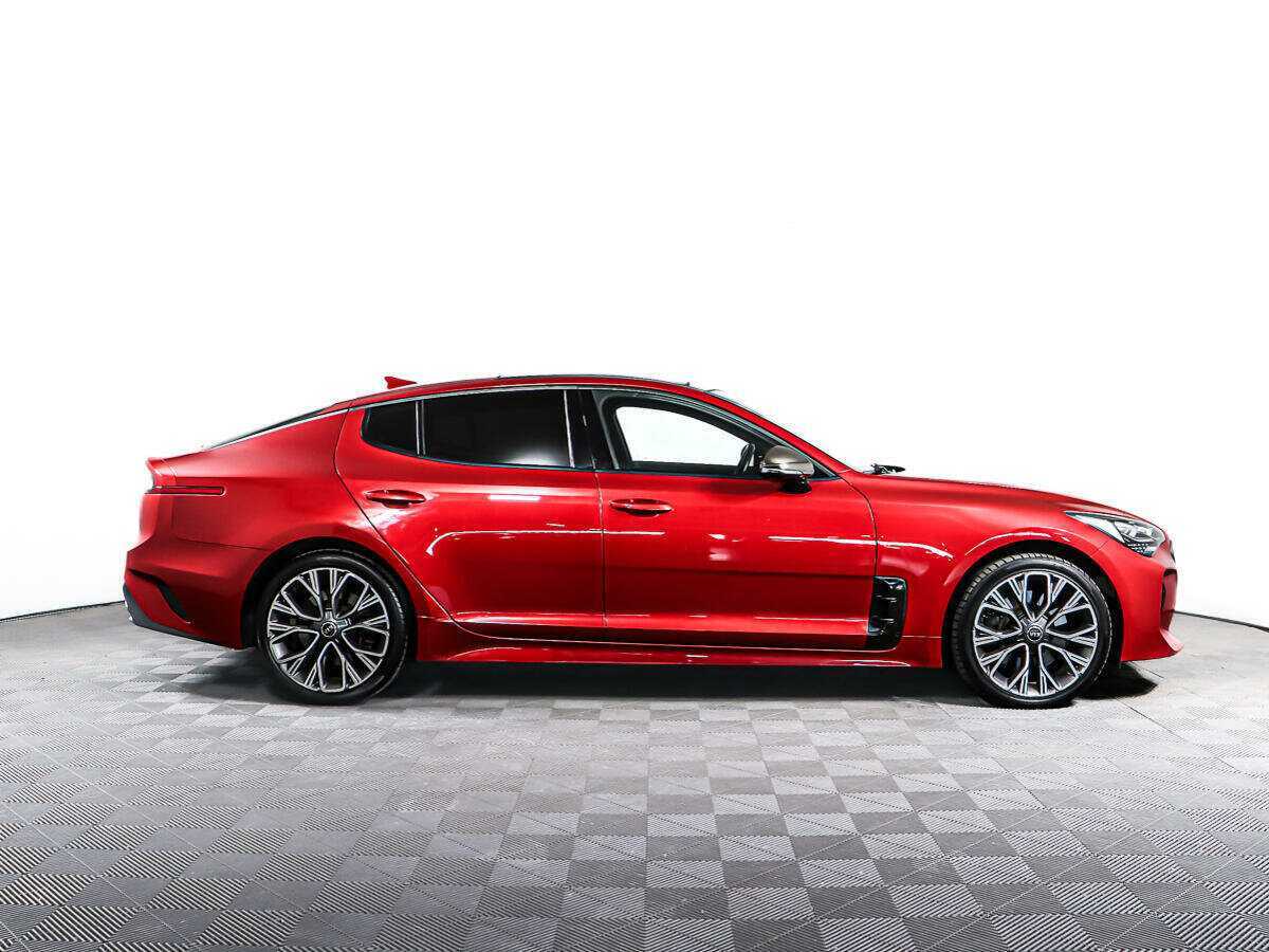 Kia Stinger с пробегом — 2019 год. Фото: #2