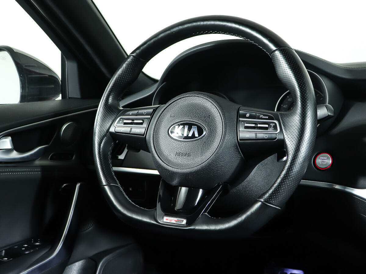 Kia Stinger с пробегом — 2019 год. Фото: #13