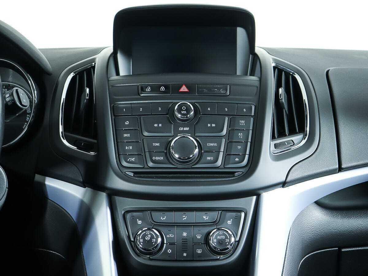 Opel Zafira с пробегом — 2014 год. Фото: #10
