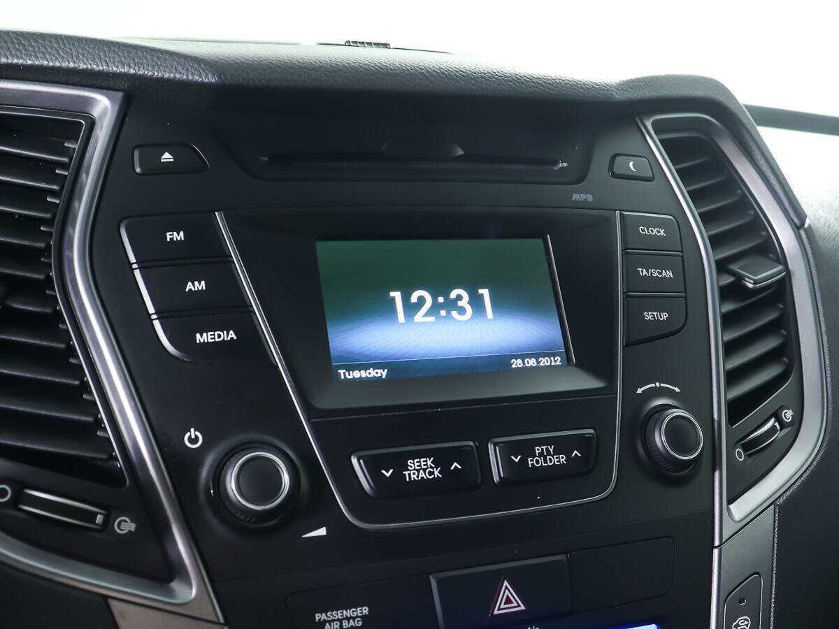 Hyundai Santa Fe с пробегом — 2012 год. Фото: #12