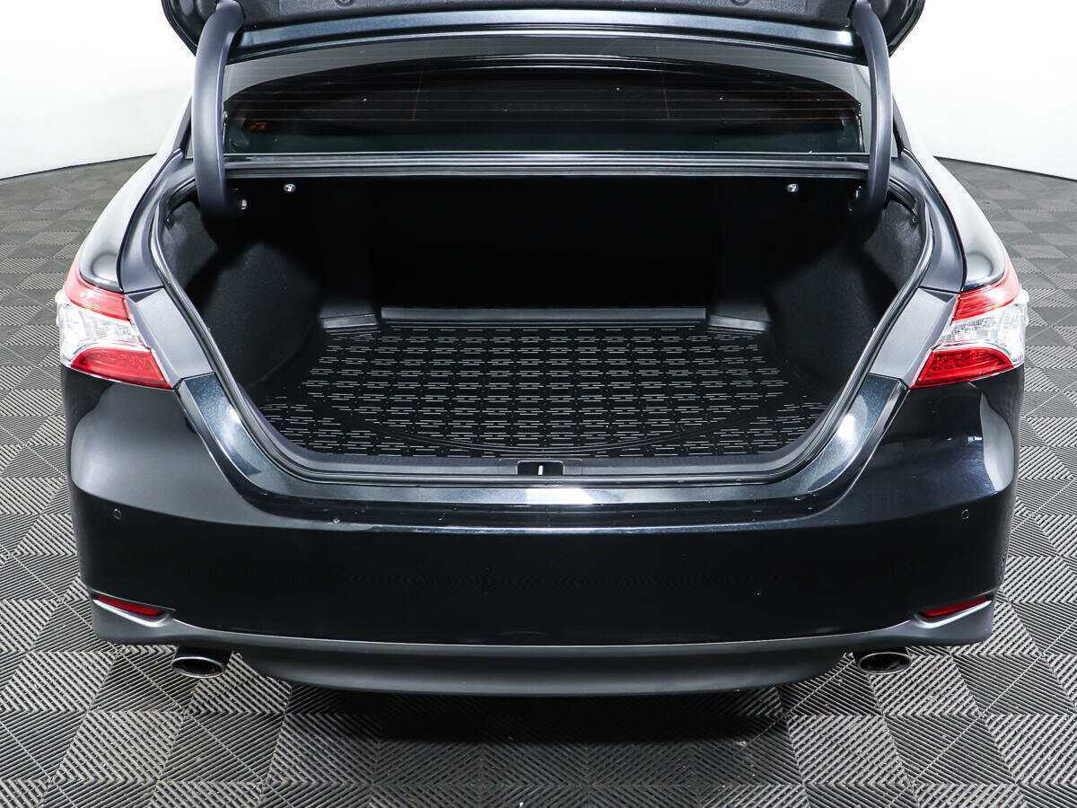 Toyota Camry с пробегом — 2022 год. Фото: #6