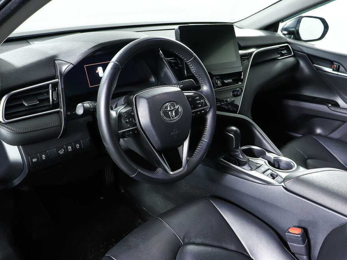 Toyota Camry с пробегом — 2022 год. Фото: #11
