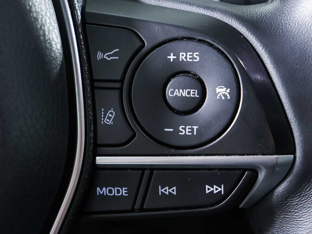 Toyota Camry с пробегом — 2022 год. Фото: #17