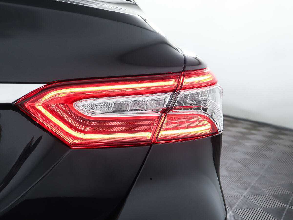 Toyota Camry с пробегом — 2022 год. Фото: #22