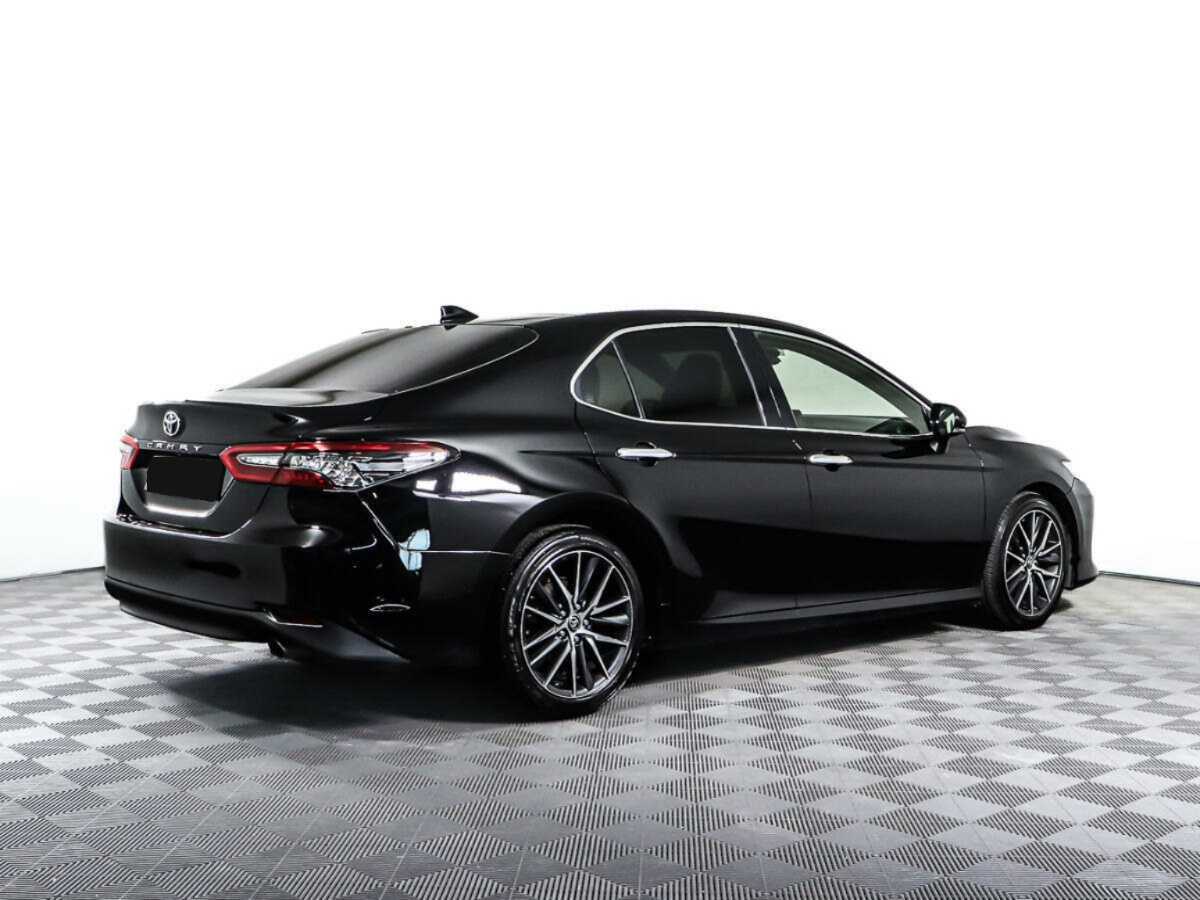 Toyota Camry с пробегом — 2022 год. Фото: #3