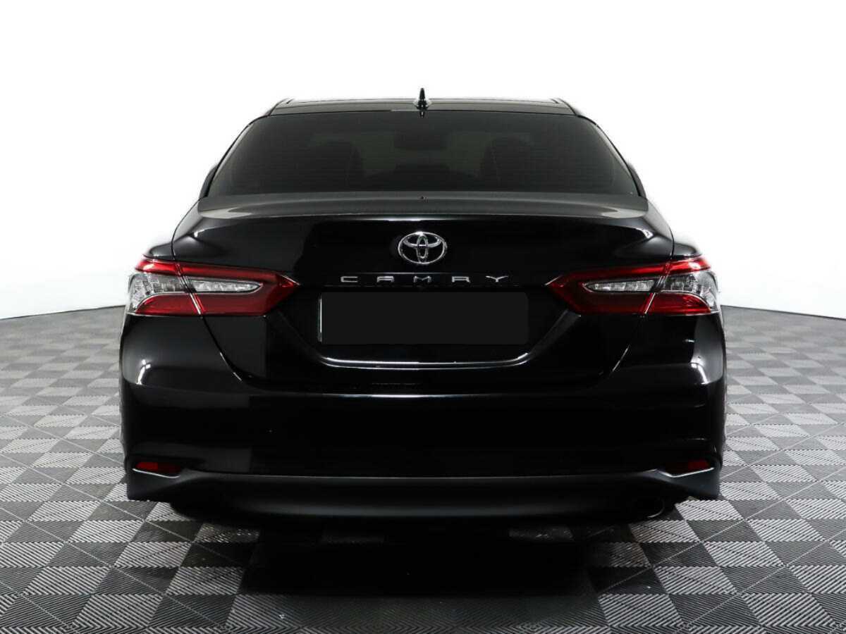 Toyota Camry с пробегом — 2022 год. Фото: #4