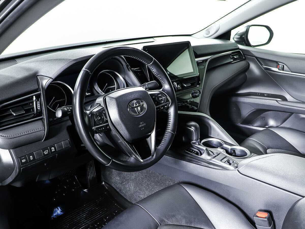 Toyota Camry с пробегом — 2022 год. Фото: #11