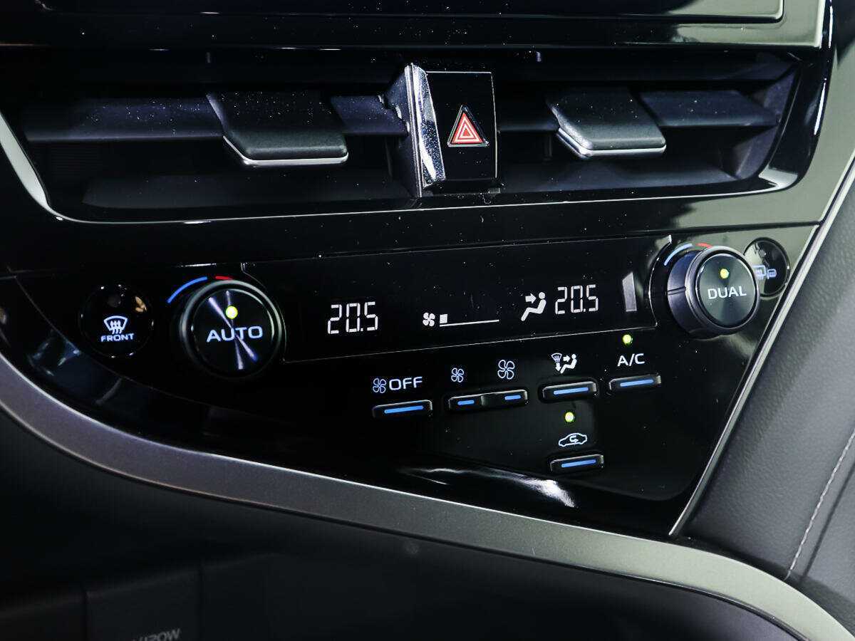 Toyota Camry с пробегом — 2022 год. Фото: #14