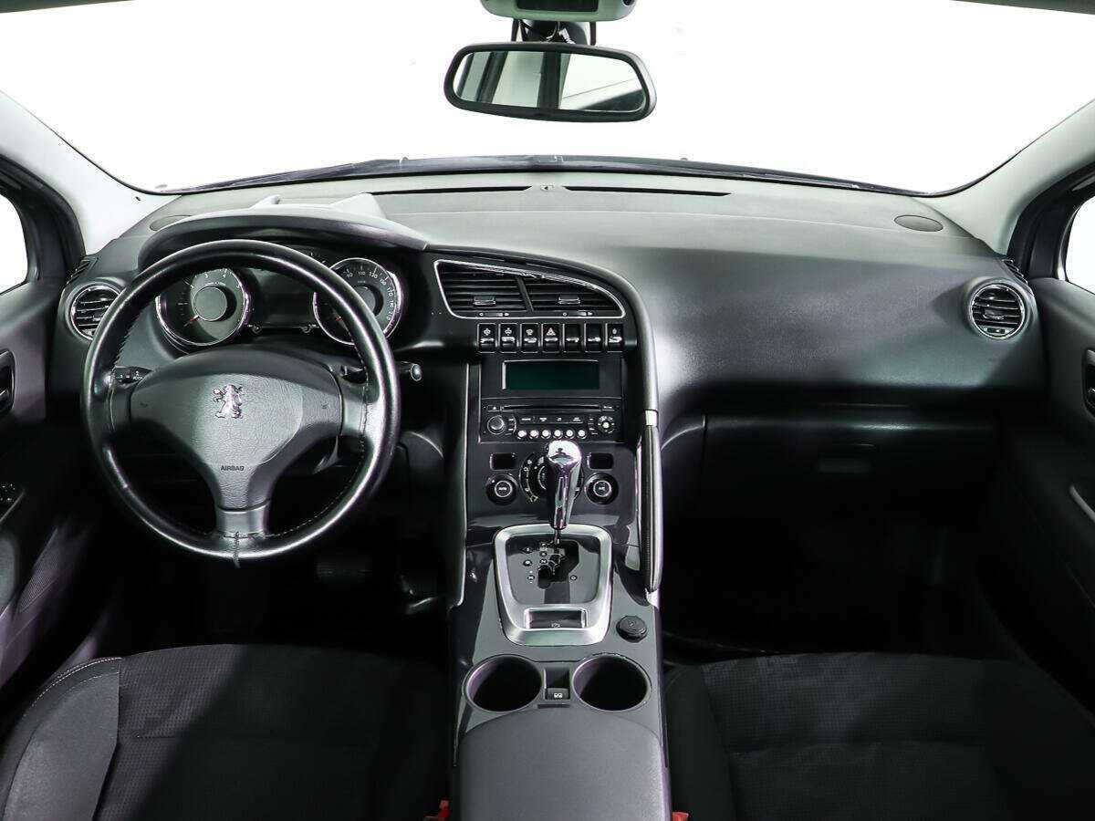 Peugeot 3008 с пробегом — 2010 год. Фото: #9