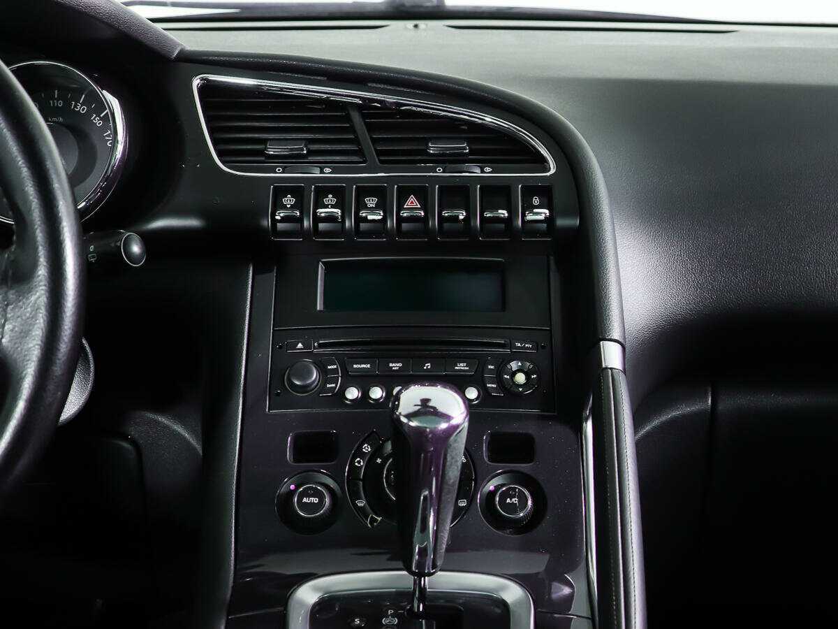 Peugeot 3008 с пробегом — 2010 год. Фото: #10