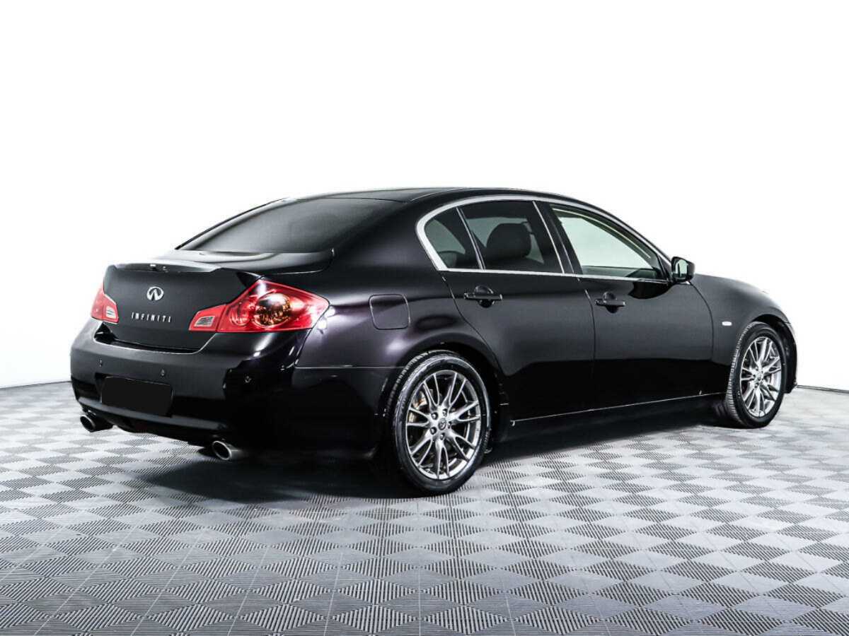 Infiniti G с пробегом — 2012 год. Фото: #1