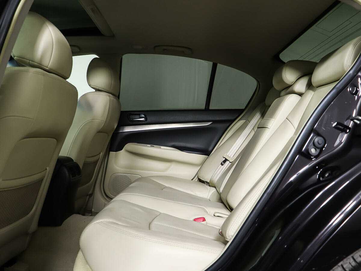 Infiniti G с пробегом — 2012 год. Фото: #6