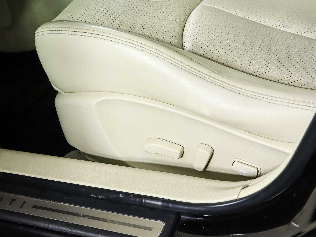 Infiniti G с пробегом — 2012 год. Фото: #12