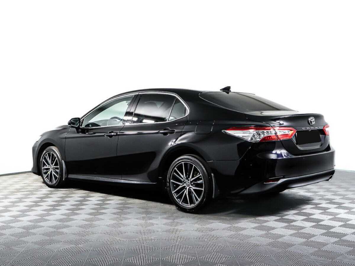 Toyota Camry с пробегом — 2021 год. Фото: #5