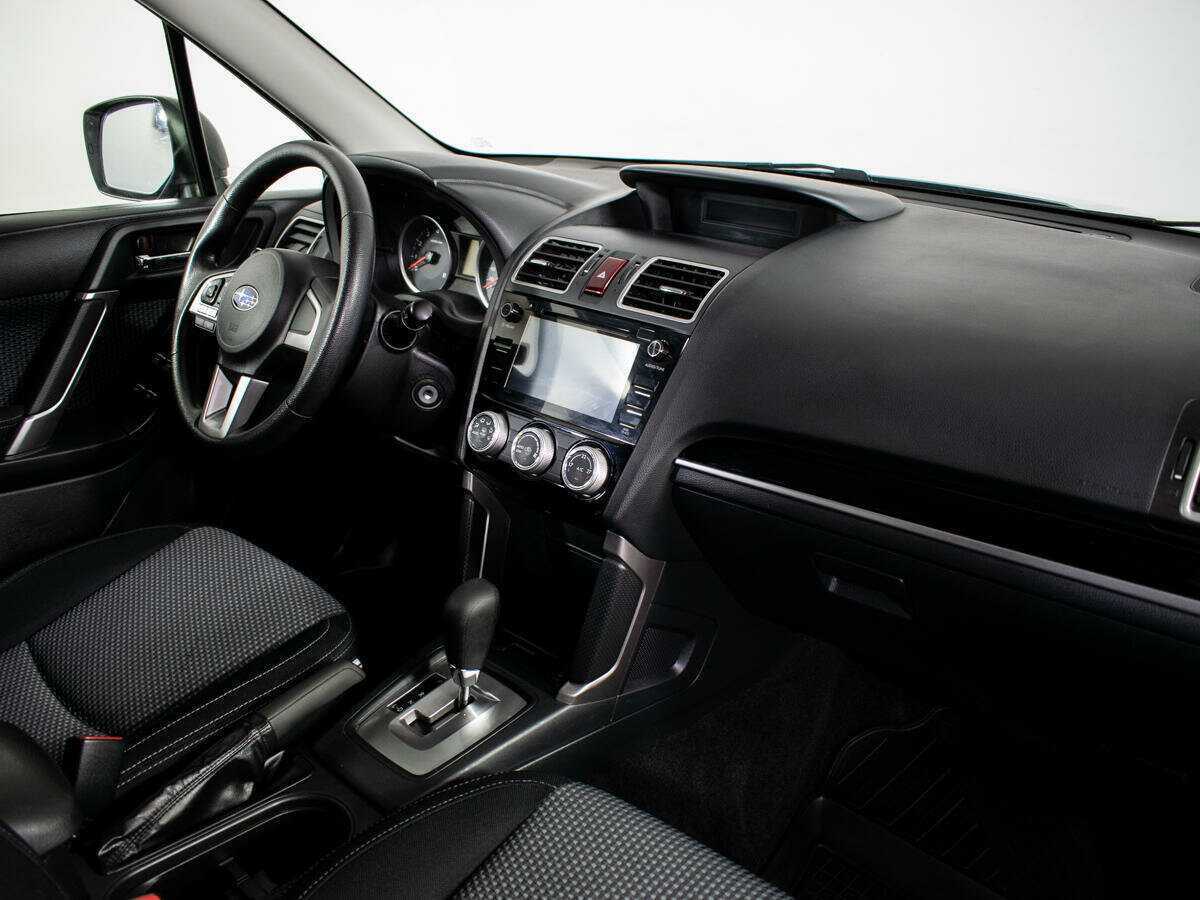 Subaru Forester с пробегом — 2017 год. Фото: #6