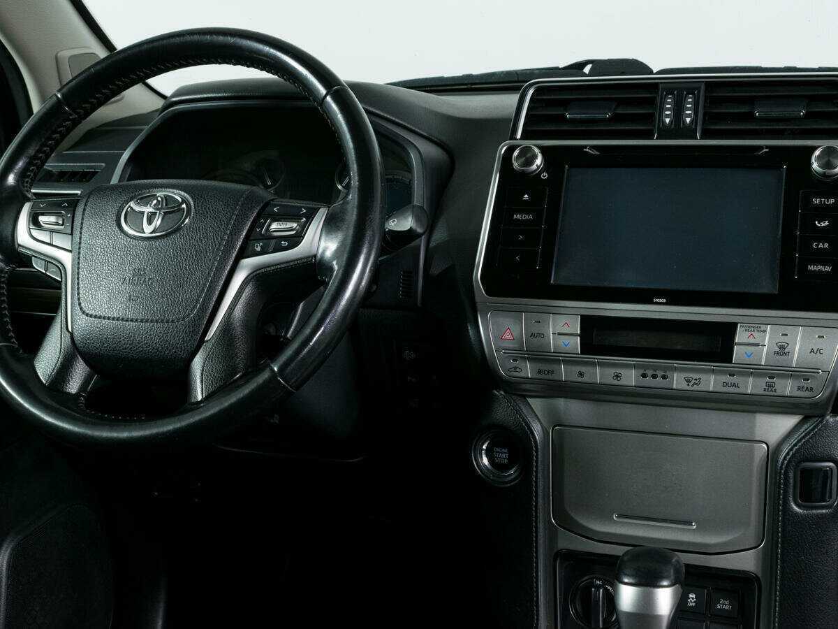 Toyota Land Cruiser Prado с пробегом — 2018 год. Фото: #11