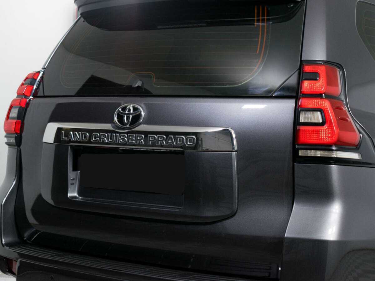 Toyota Land Cruiser Prado с пробегом — 2018 год. Фото: #23