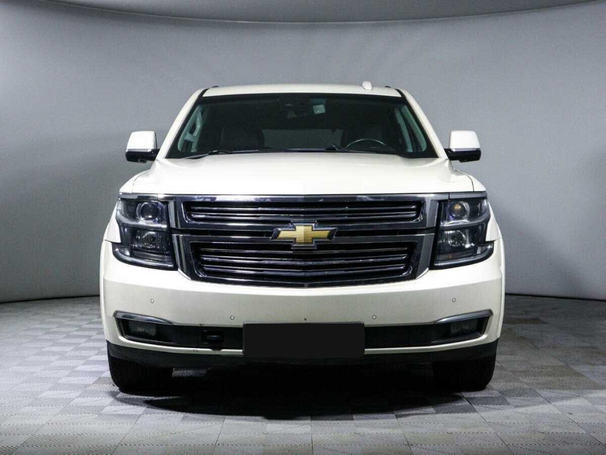 Chevrolet Tahoe с пробегом — 2015 год. Фото: #1