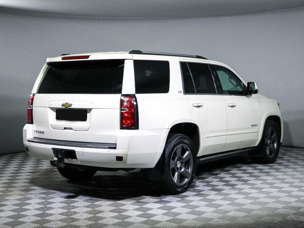 Chevrolet Tahoe с пробегом — 2015 год. Фото: #4