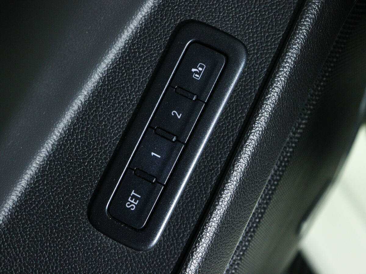 Chevrolet Tahoe с пробегом — 2015 год. Фото: #20